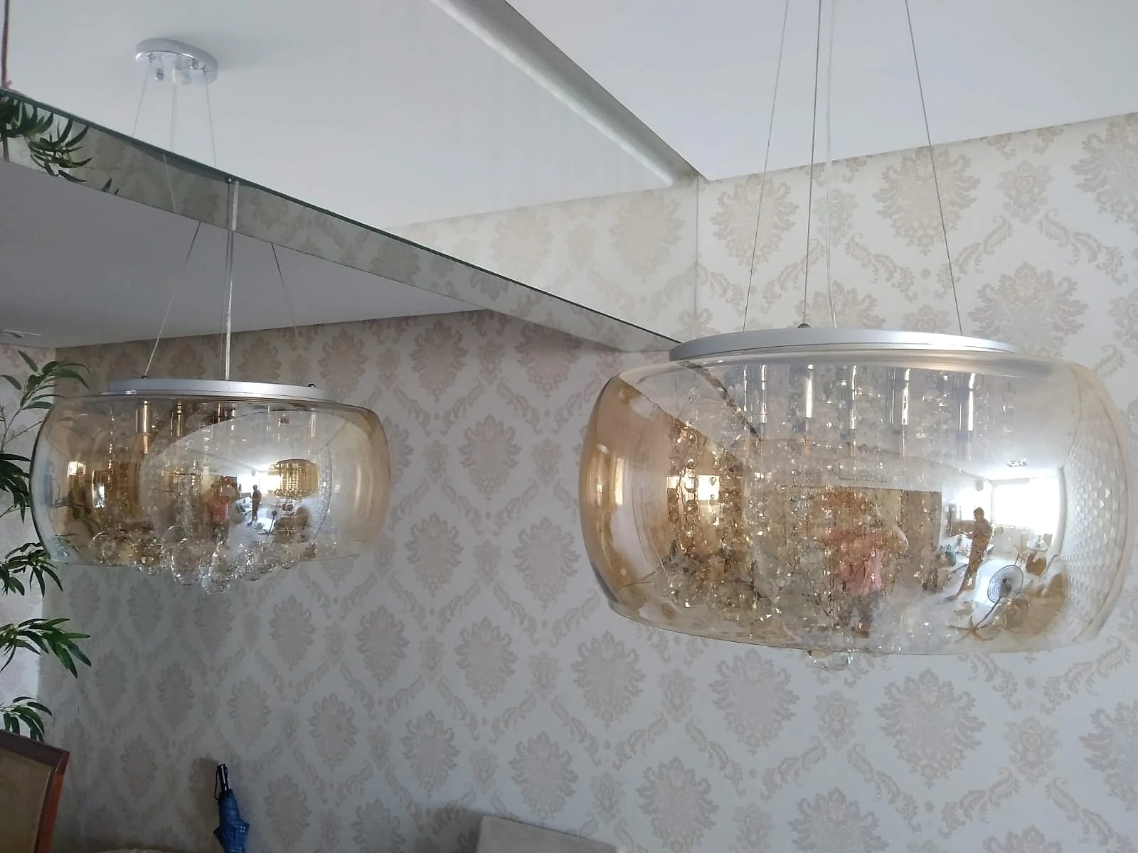 Pendente em cristal limpo e cristalino após revitalização
