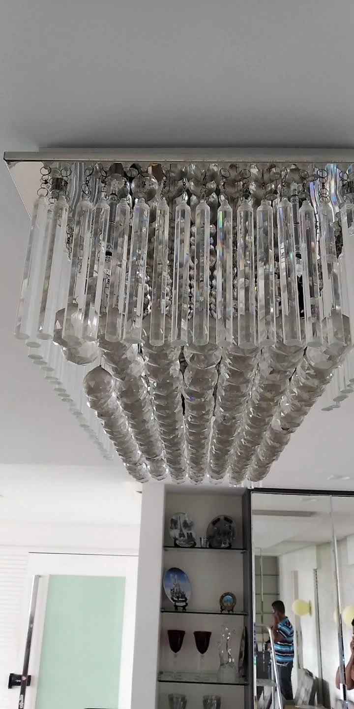 Lustre de cristal sobrepor antes da manutenção